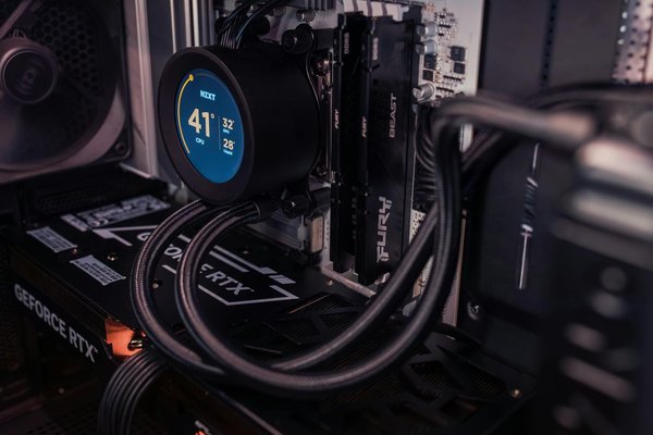 Quels sont les défis de la création d'un jeu de rôle en monde ouvert avec des quêtes générées procéduralement?